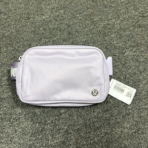 Lululemon Everywhere Belt Bag